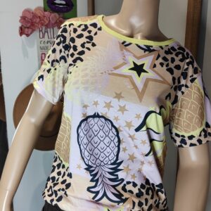 Remera estampada “Tropical Stars”